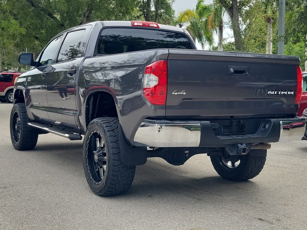 Used 2019 Gray Toyota SR5 image 5