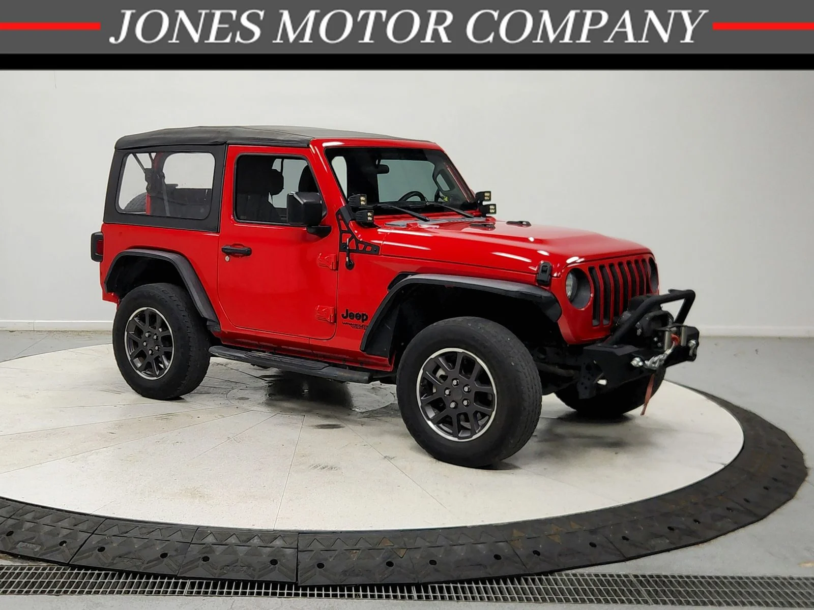 Used 2021 Red Jeep Sport image 1
