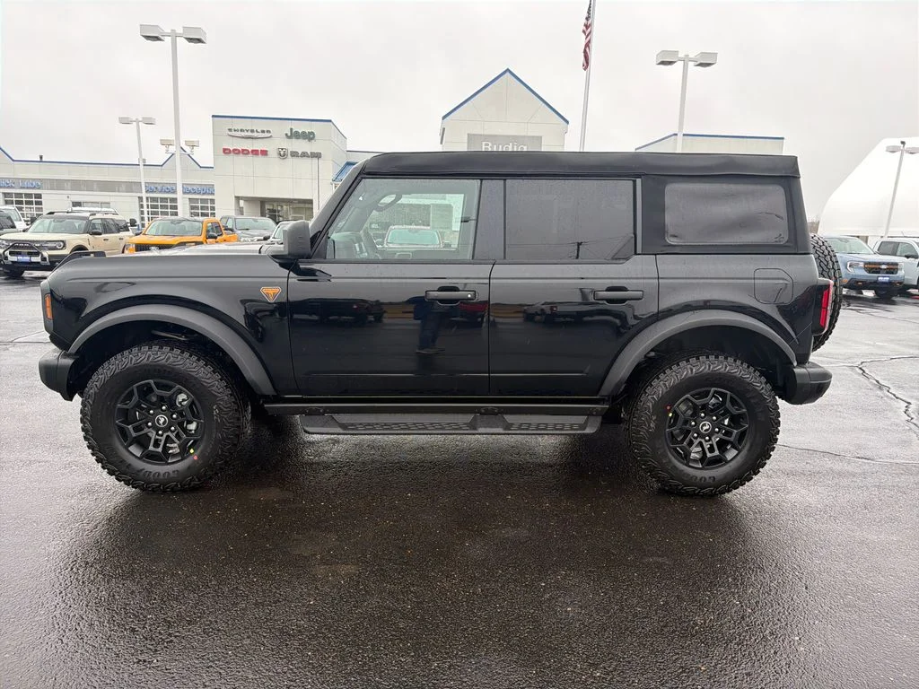 New 2026 Black Ford Badlands image 2