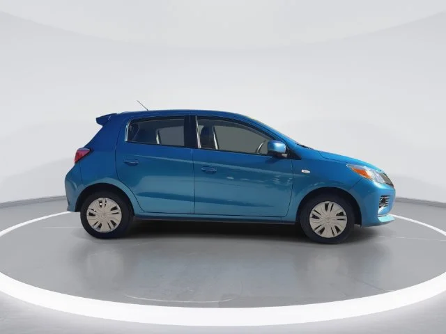 Used 2024  Mitsubishi  image 9