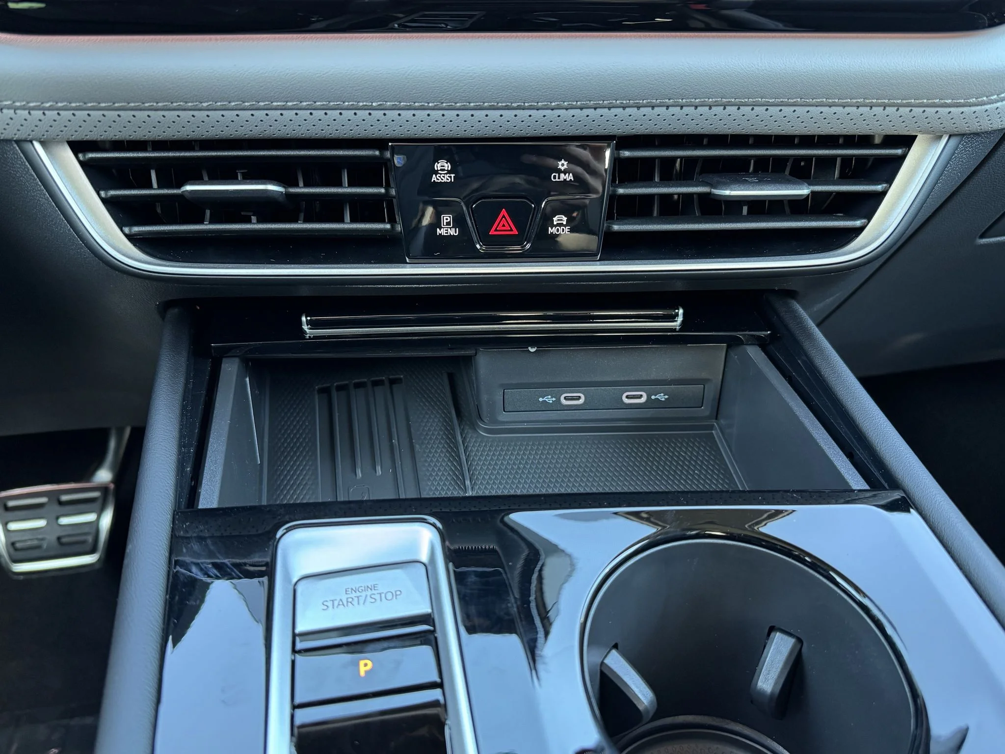 New 2026 Deep Black Pearl Volkswagen 2.0T Peak Edition image 24