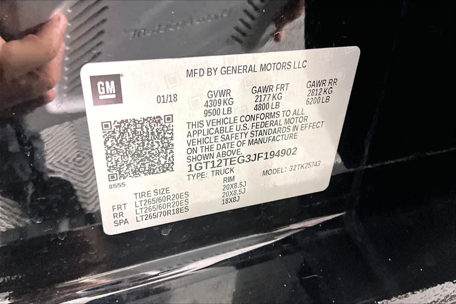 Used 2018 Onyx Black GMC SLT image 36