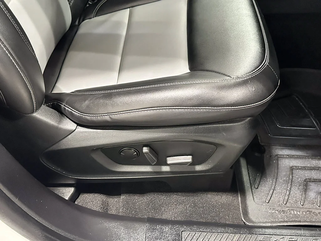 Used 2022 White Ford XLT image 28