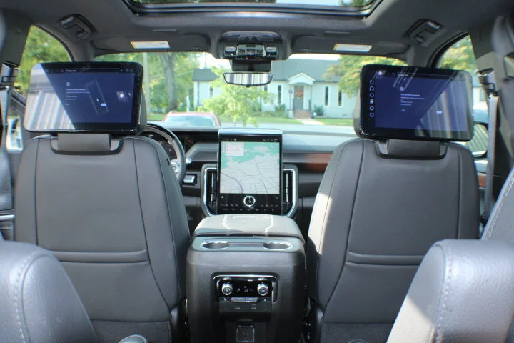 2026 GMC Yukon XL Denali - Photo 20