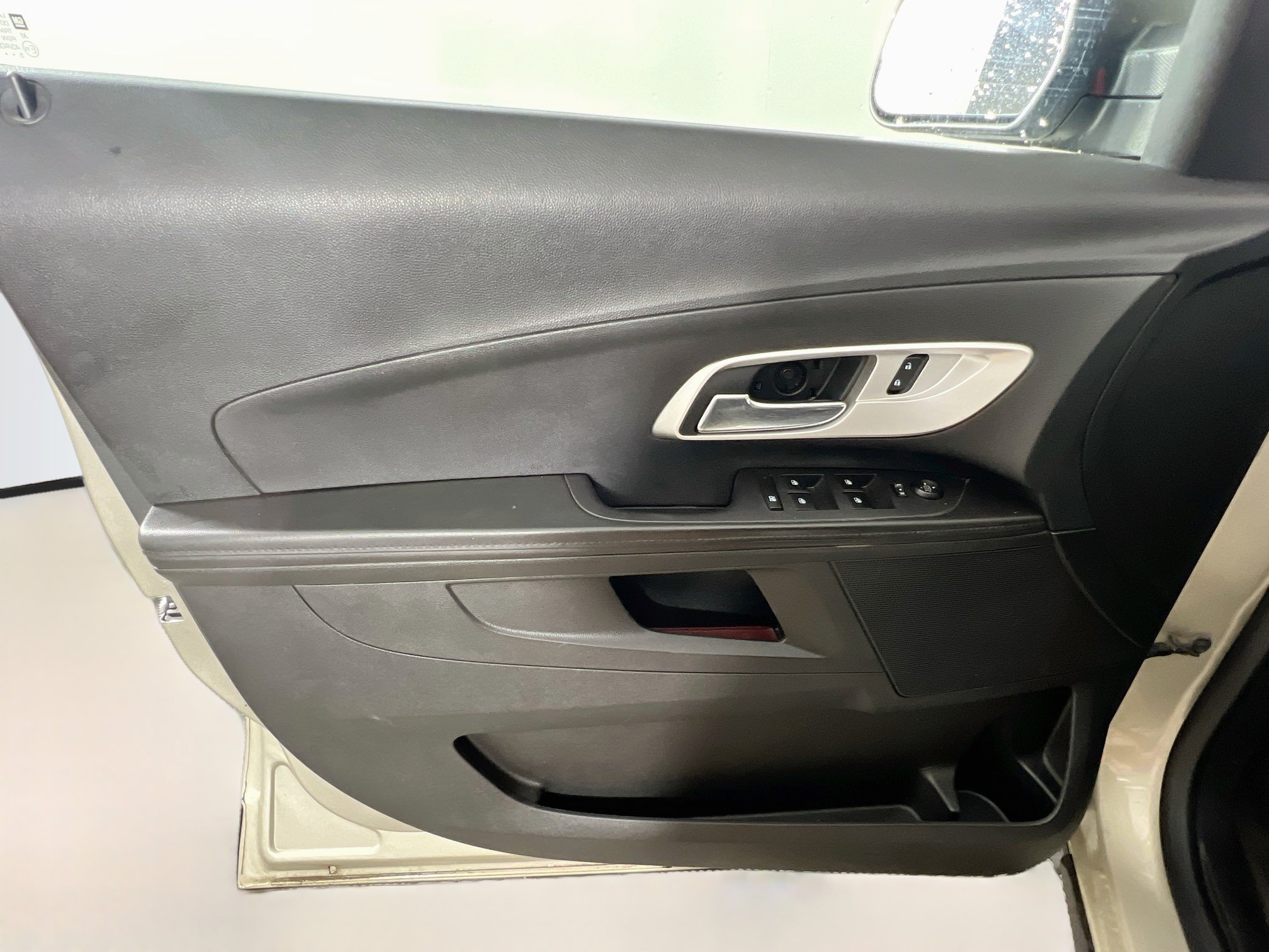 2016 Chevrolet Equinox LS - Photo 27