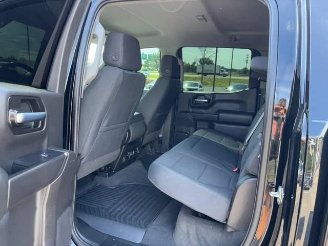 Used 2020 BLACK Chevrolet LT image 10