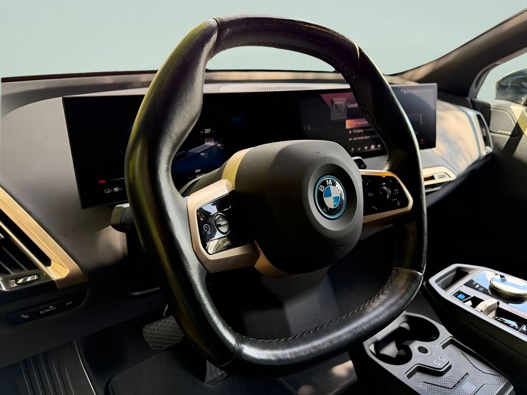 Used 2024 Black BMW xDrive50 image 12