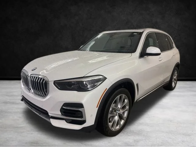 Used 2023 Mineral White Metallic BMW sDrive40i image 5