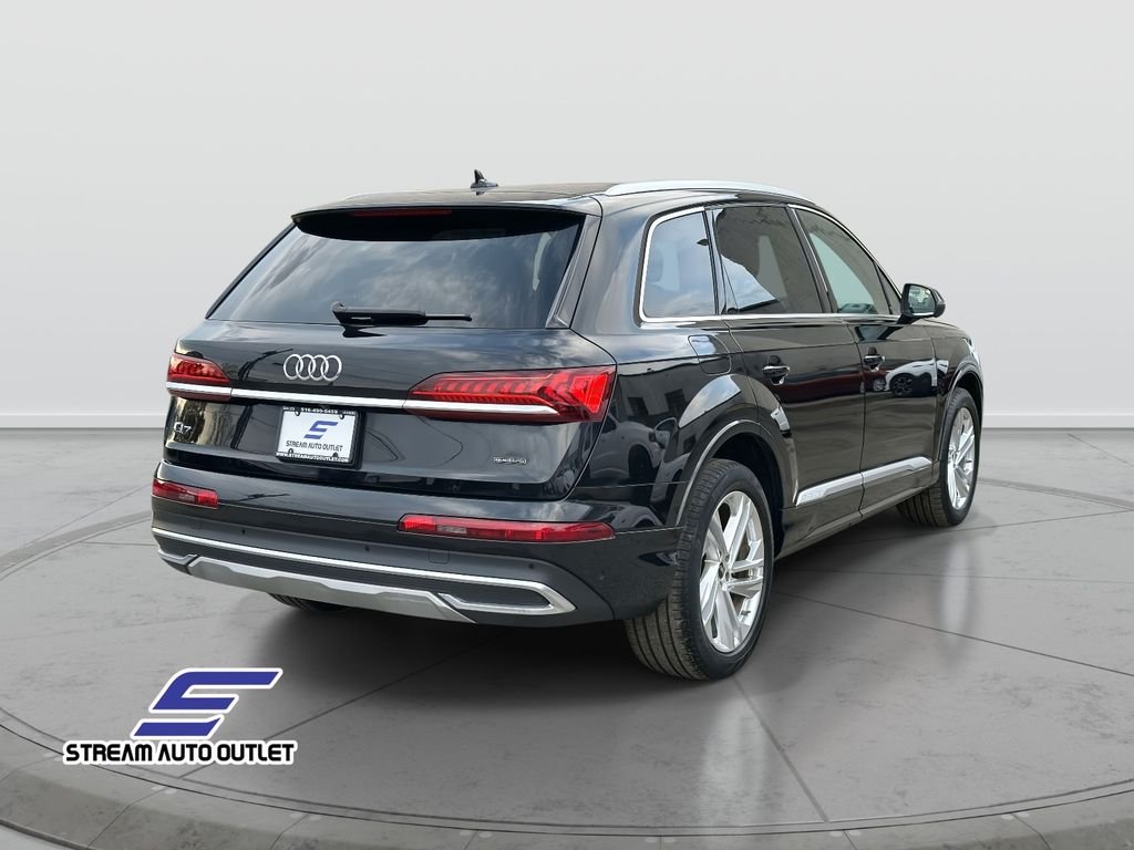 2023 Audi Q7 55 Premium Plus photo 4
