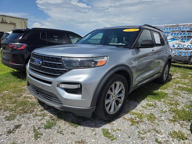 Used 2020 Iconic Silver Metallic Ford XLT image 3
