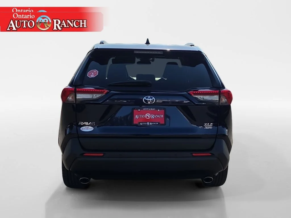 Used 2025 Blueprint Toyota XLE Premium image 4