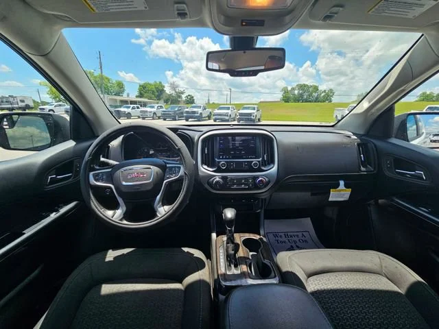 Used 2022 Summit White GMC Elevation image 12