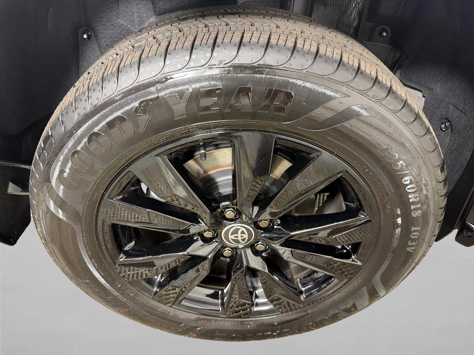 Used 2026 Ice Cap Toyota SE image 17
