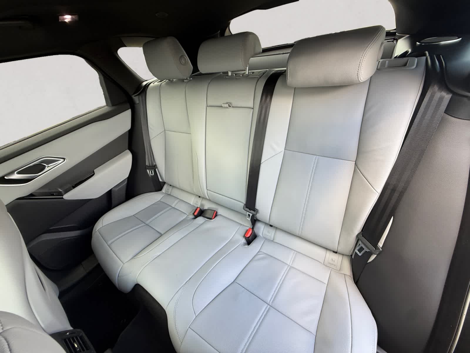 New 2026 Santorini Black Land Rover S image 13