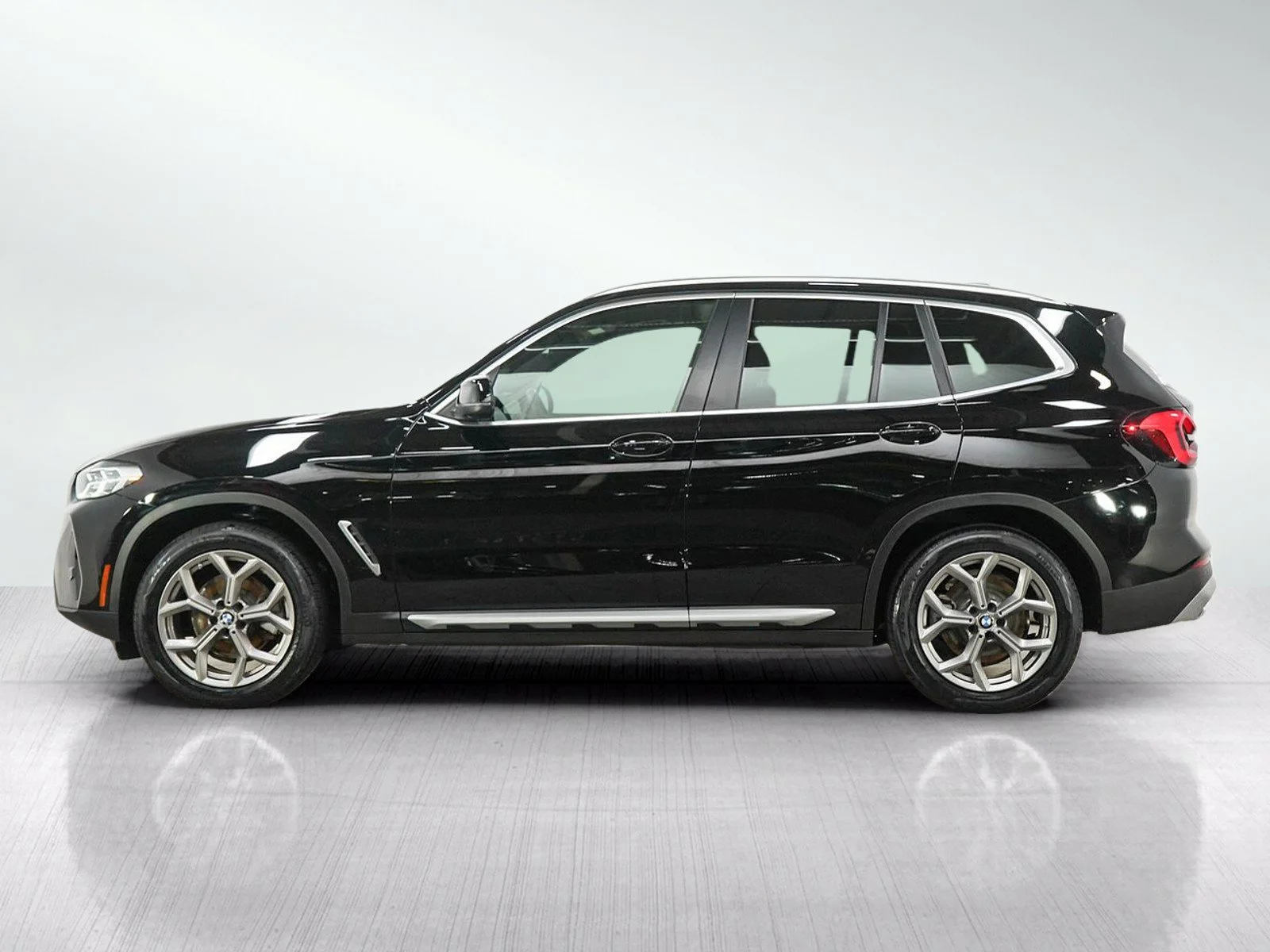 Used 2022 BMW X3 30i with VIN 5UX53DP08N9M78274 for sale in Burnsville, Minnesota