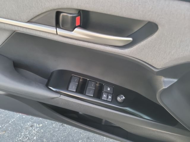 Used 2025 White Toyota LE image 15