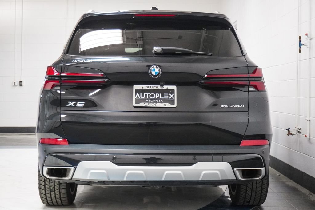 Used 2024 Black BMW xDrive40i image 38