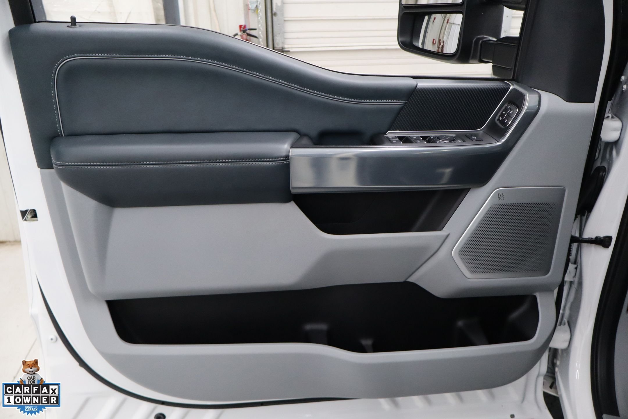 Used 2024 White Ford Limited image 11