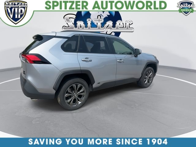 Used 2023 Silver Toyota XLE Premium image 9