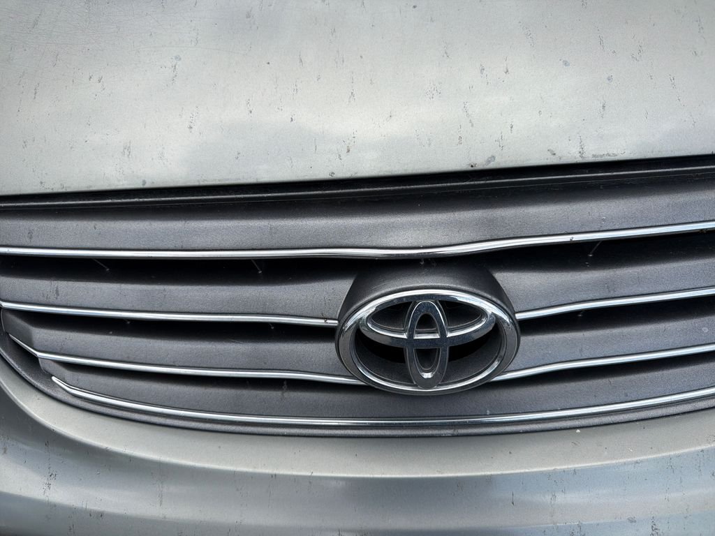 Used 2003 Silver Toyota  image 15