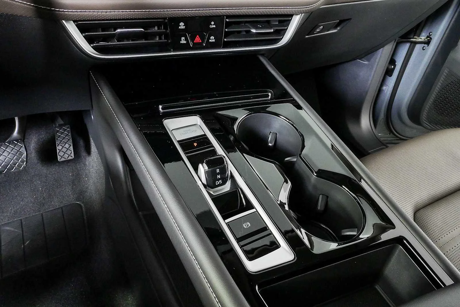 New 2026 Pure Gray Volkswagen 2.0T SEL image 17