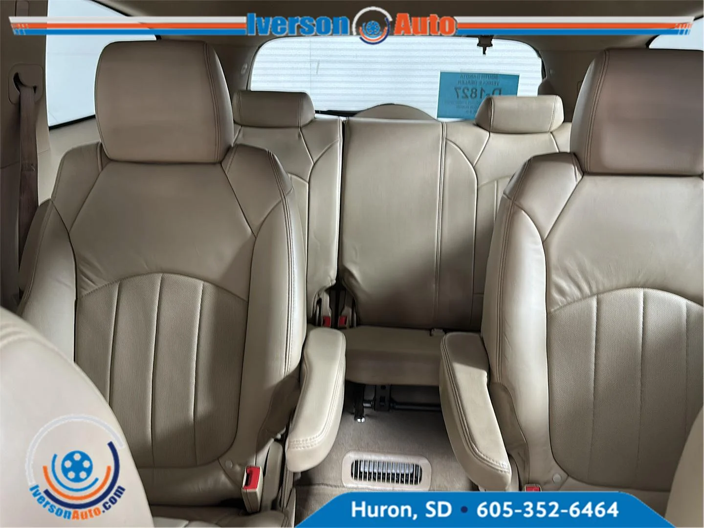 Used 2011 White Diamond Tricoat Buick CXL-2 image 24