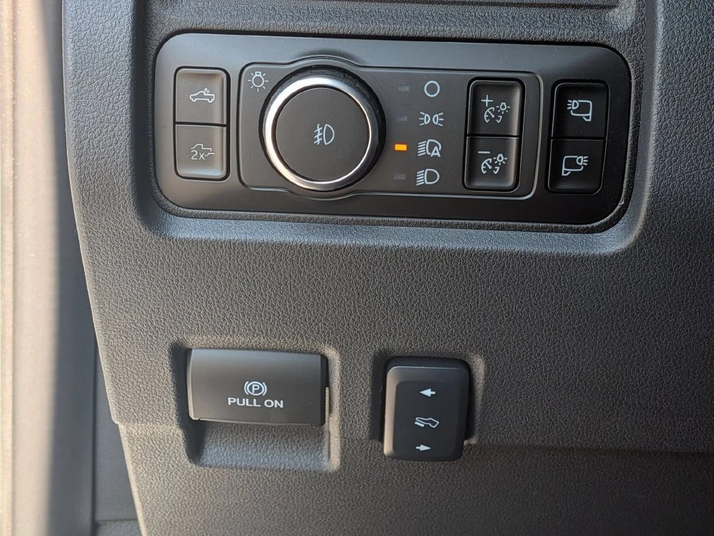 New 2026 White Ford Lariat image 30