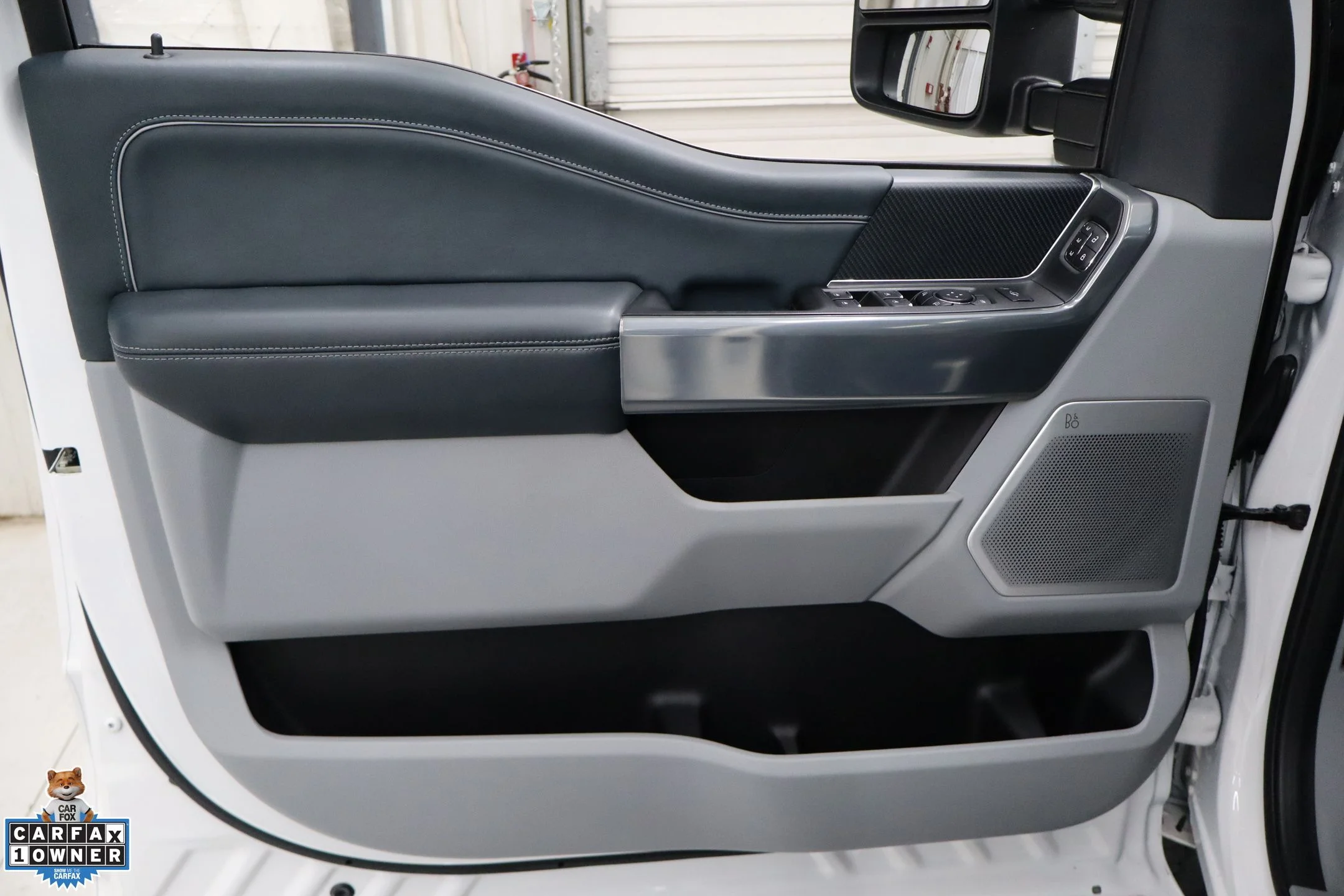 Used 2024 White Ford Limited image 11