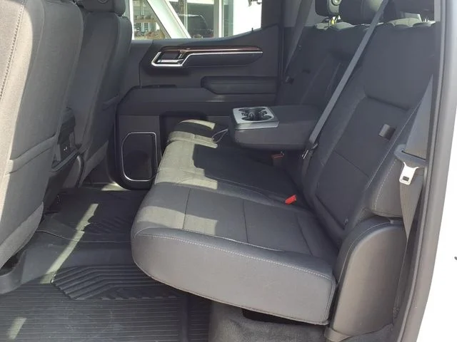 Used 2025 White Chevrolet RST image 18