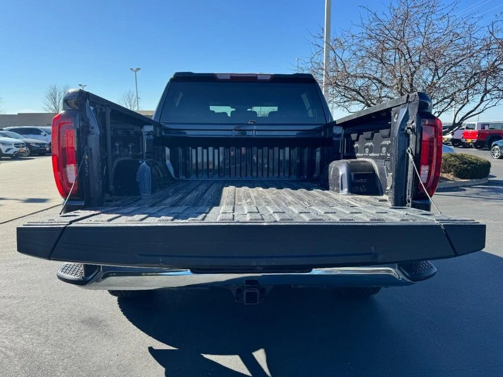 Used 2025 Silver GMC SLT image 6