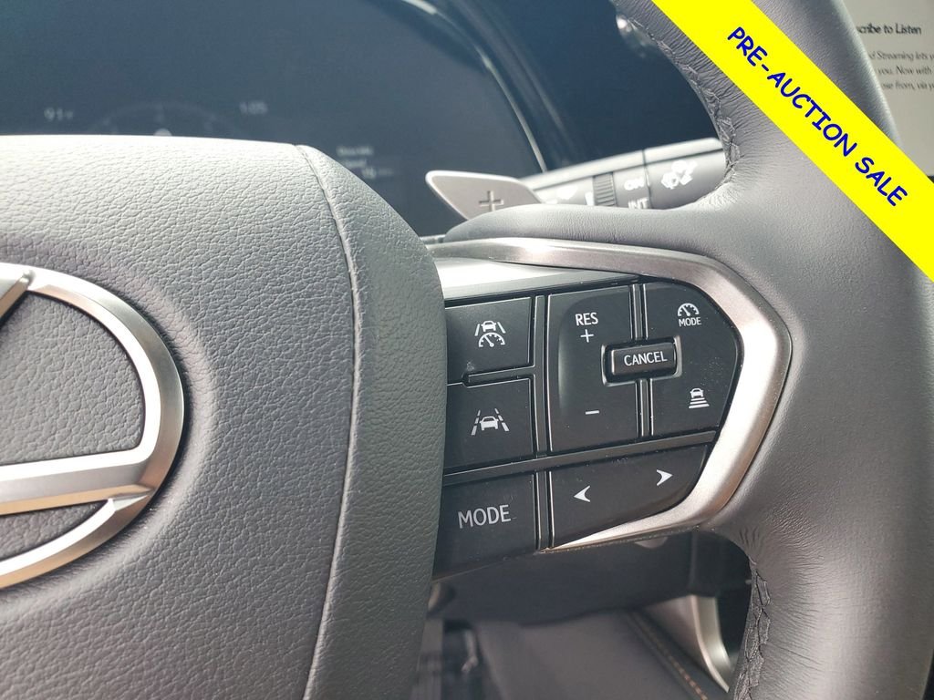 Used 2025 Green Lexus 350 image 25