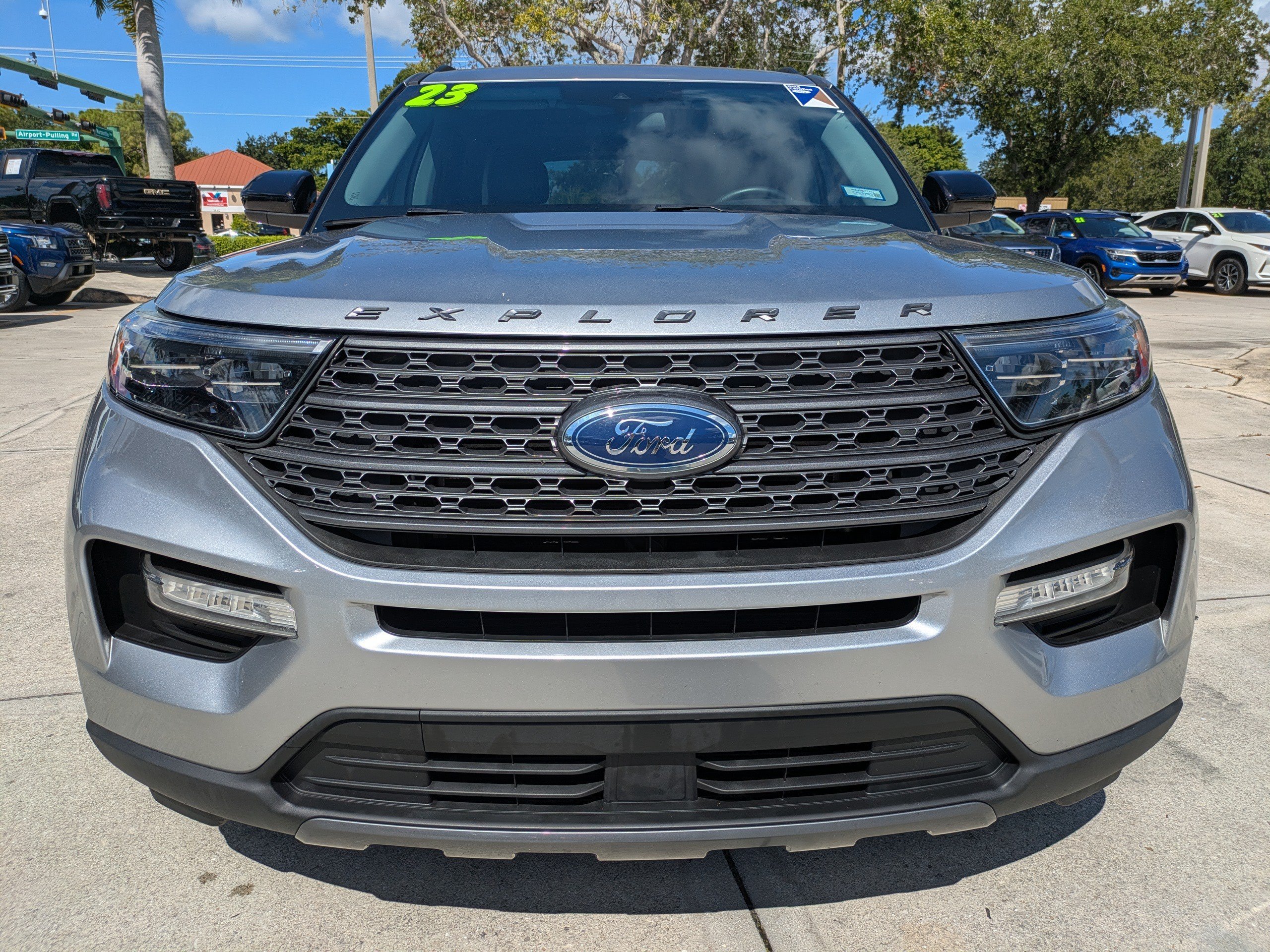 Used 2023 Iconic Silver Metallic Ford XLT image 8