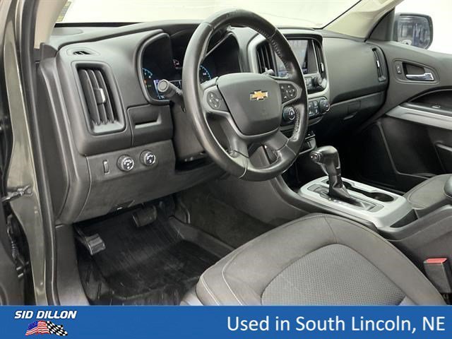 Used 2018 DEEPWOOD GREEN METALLIC Chevrolet 4WD LT image 16