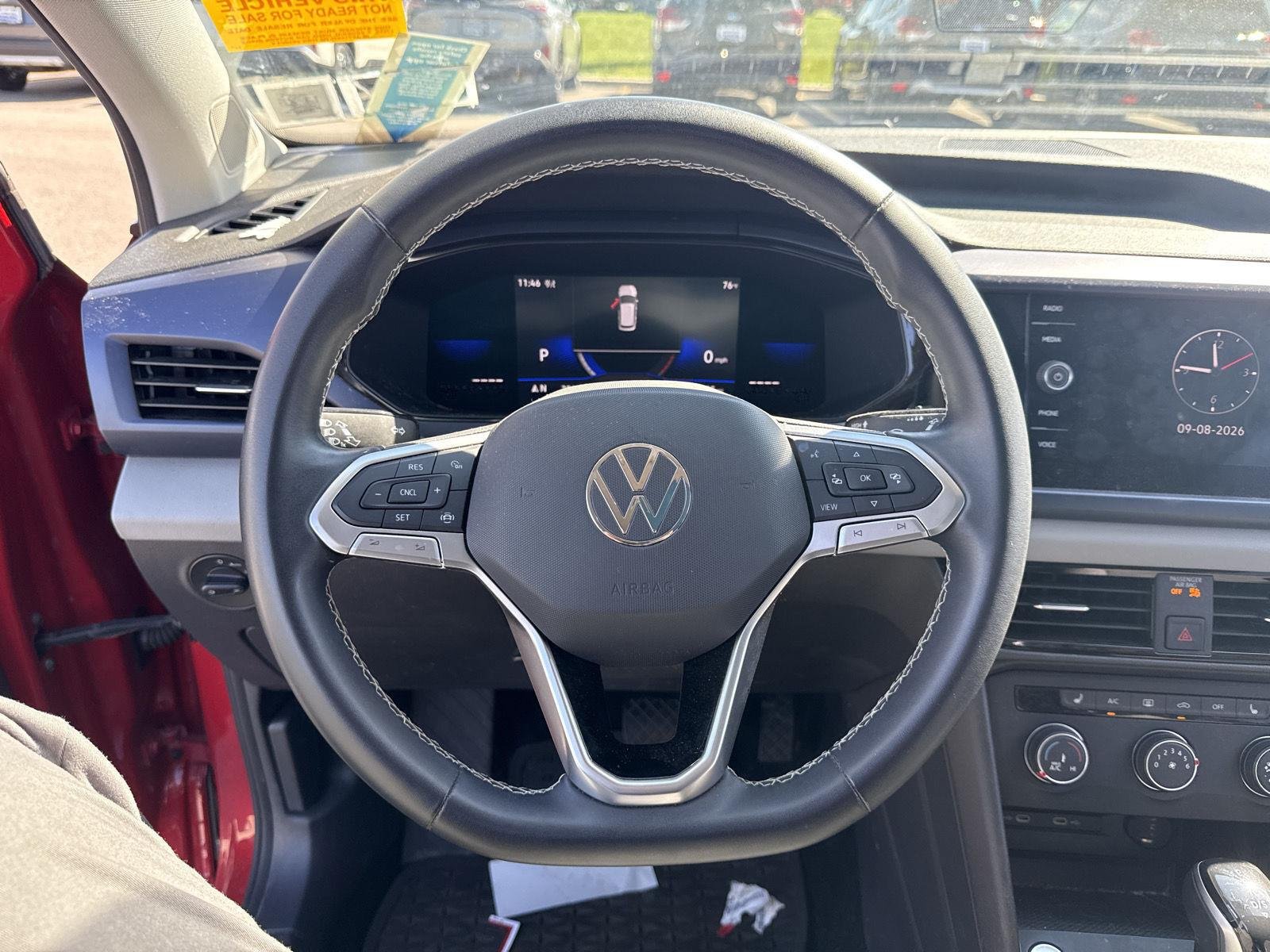 Used 2022 Kings Red Metallic Volkswagen SE image 9