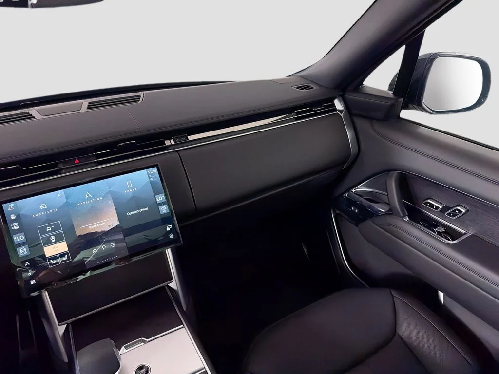 New 2026 Carpathian Grey Land Rover SE 7 Seats image 25