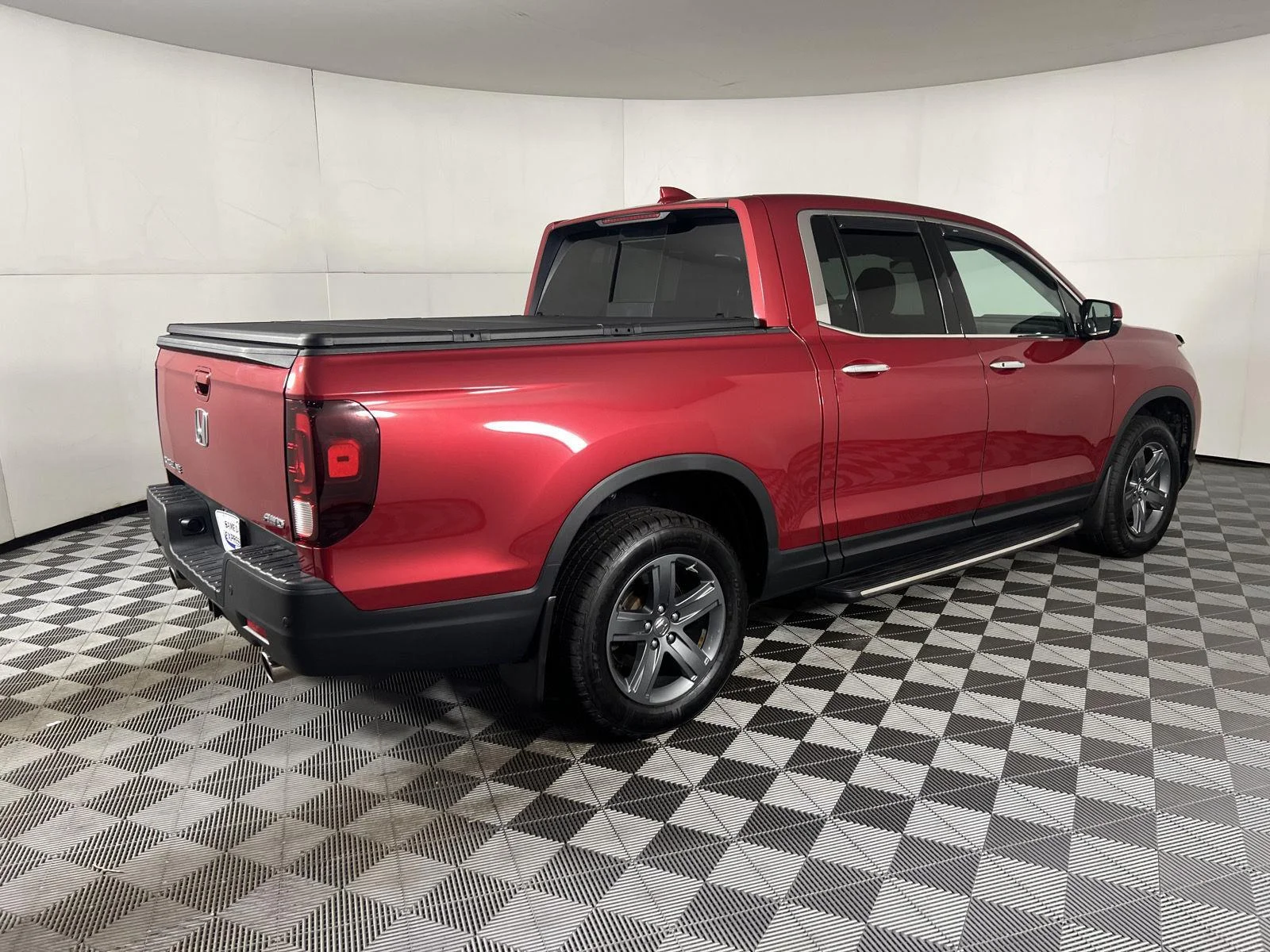 Used 2023 Radiant Red Metallic II Honda RTL-E image 28