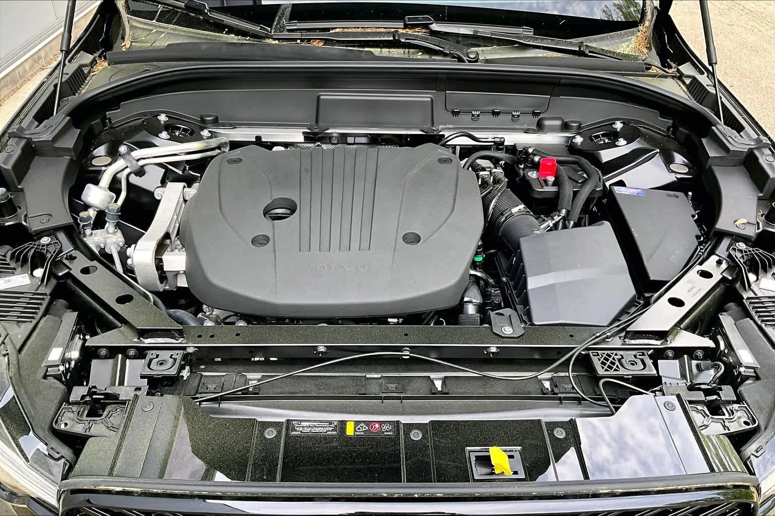 New 2026 ONYX BLACK Volvo Ultra Black Edition image 14