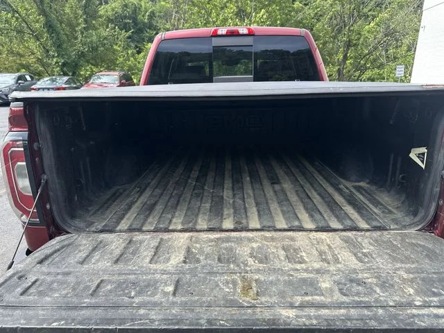 Used 2017 Red GMC SLT image 24