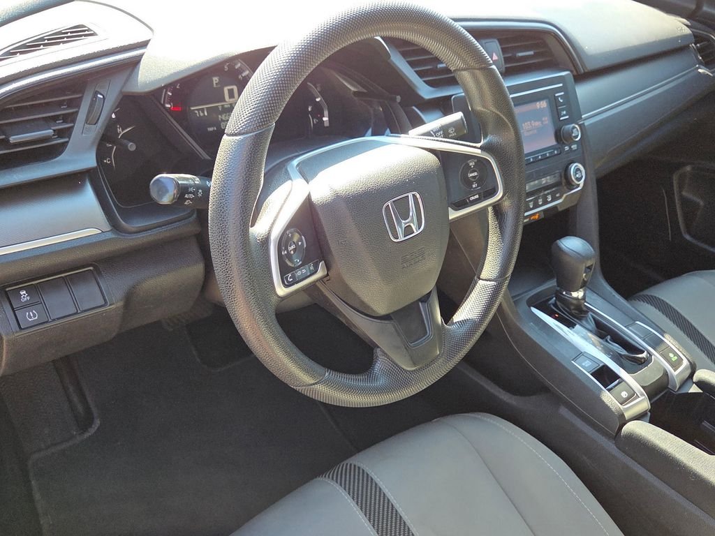Used 2018  Honda LX image 18