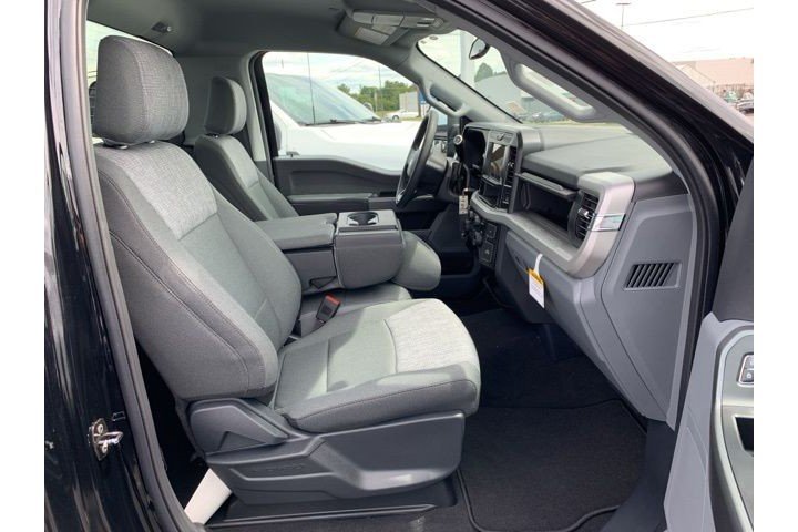 New 2026 Agate Black Metallic Ford XLT image 21