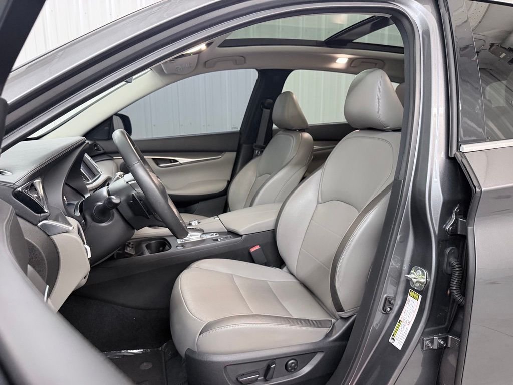 Used 2023 Gray INFINITI LUXE image 14