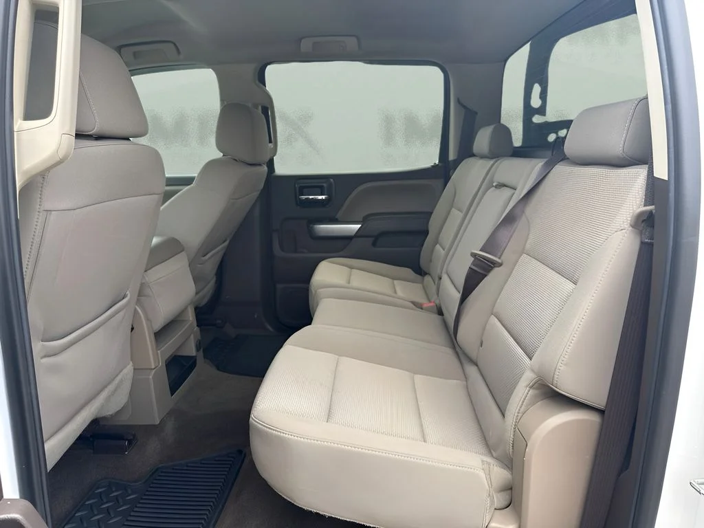 Used 2017 White Chevrolet 2LT image 11