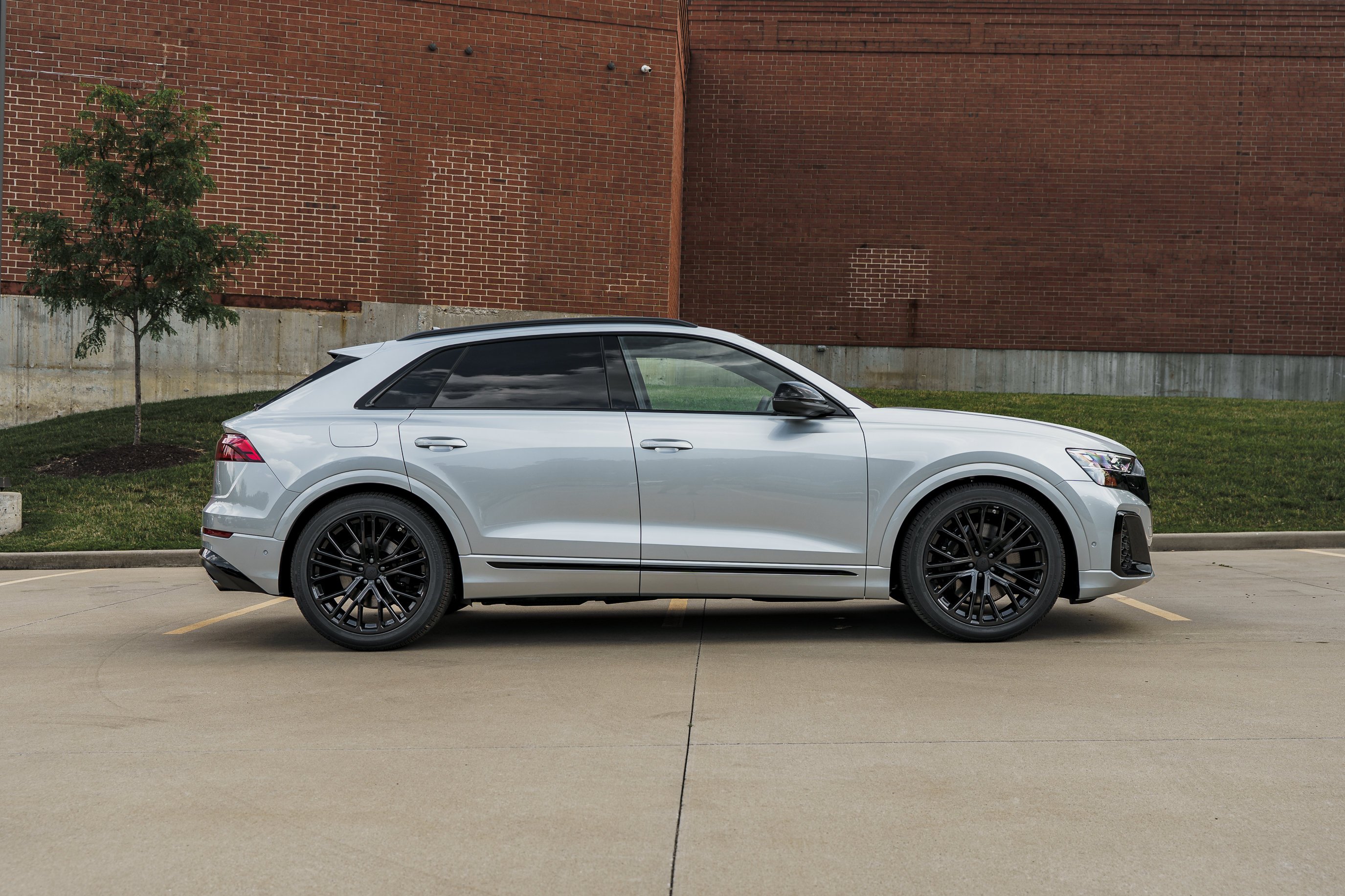 New 2026 SATELLITE SILVE Audi Prestige image 3