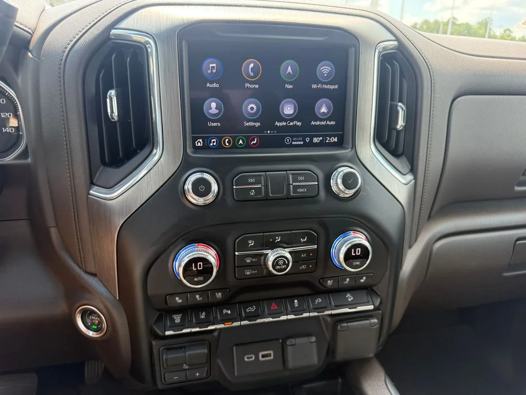 Used 2023 White GMC Denali image 11