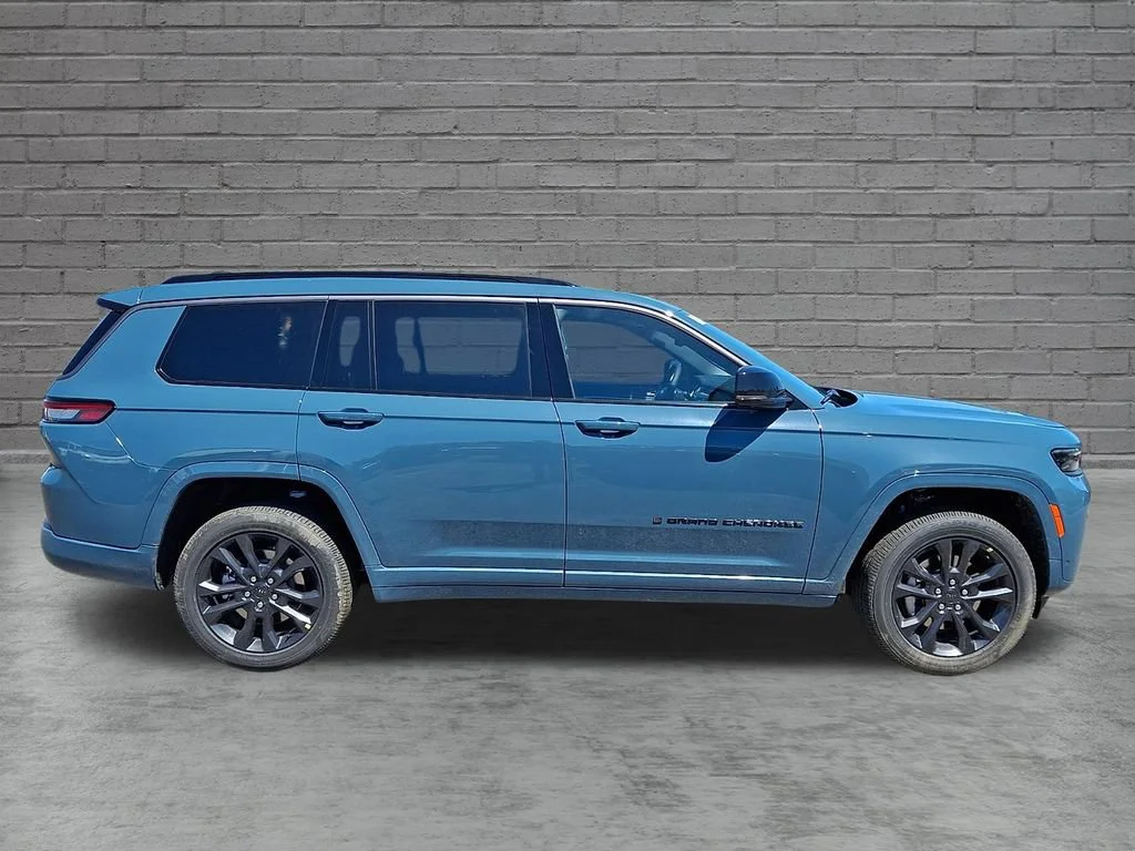 New 2026 Steel Blue Jeep Limited Reserve image 9