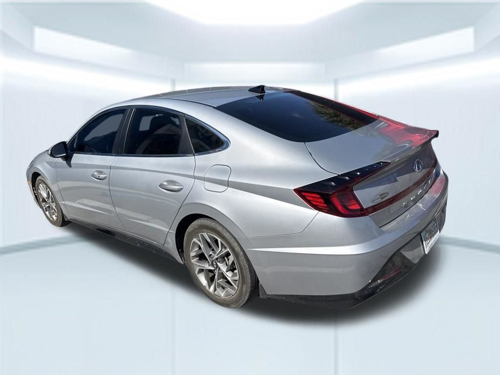 Used 2023 Silver Hyundai SEL image 19