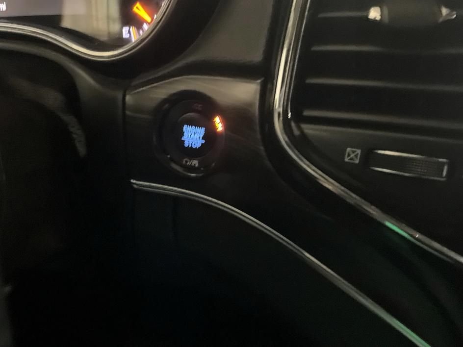 Used 2021 Blue Jeep Limited image 24