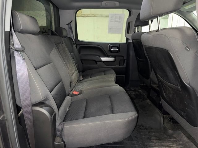 Used 2015 TUNGSTEN METALLIC Chevrolet LT image 21
