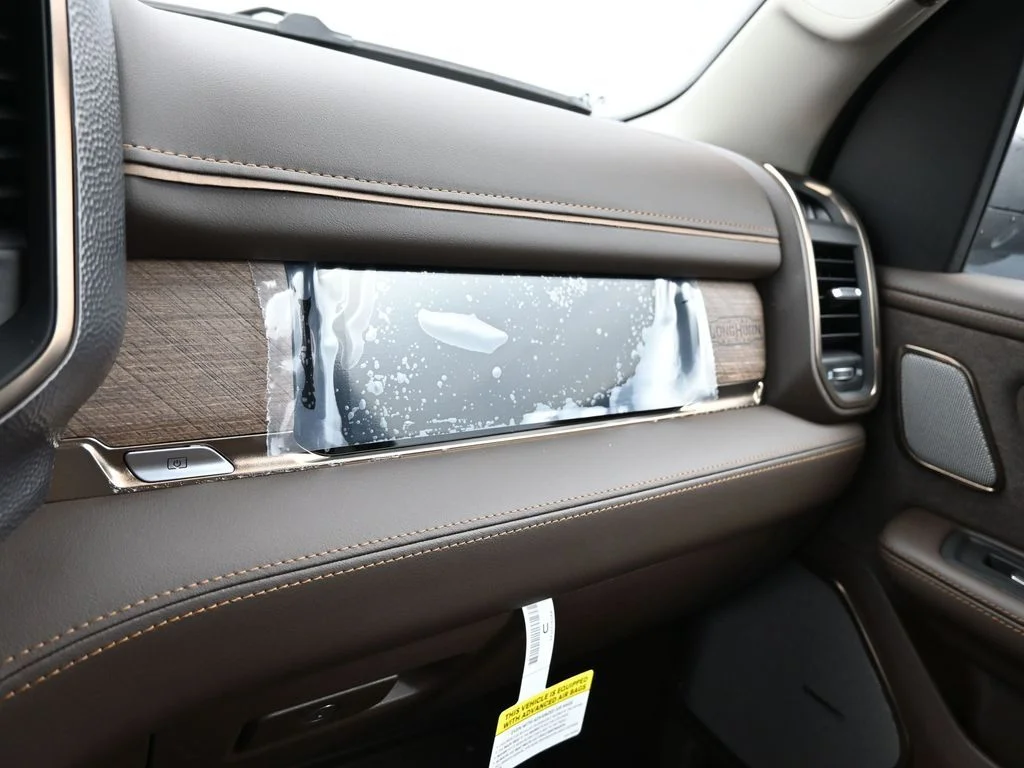 New 2026 Ivory White Tri-Coat Pearl-Coat Exterior Paint RAM Limited image 21