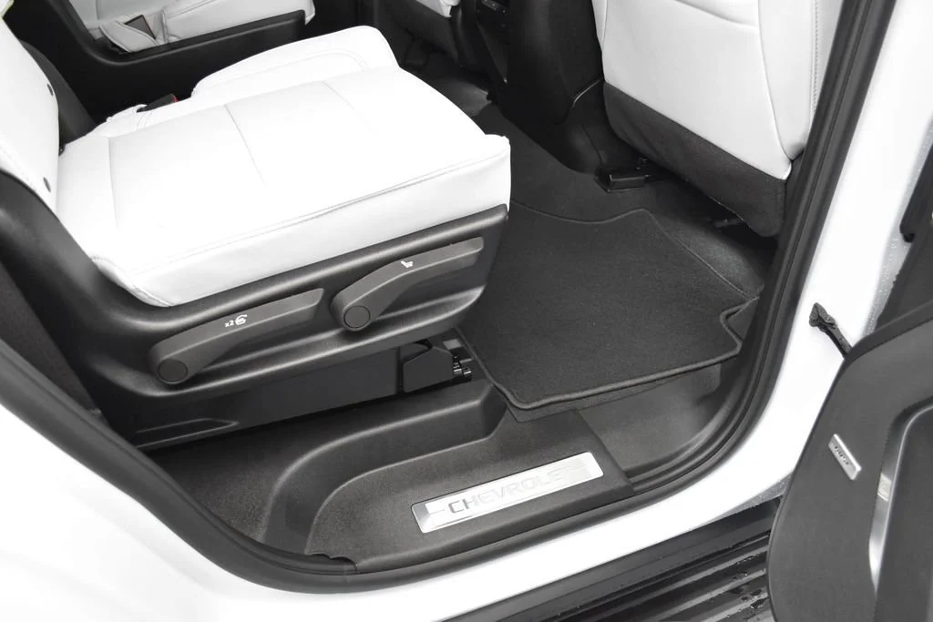 New 2026 Polar White Tricoat Chevrolet Premier image 41